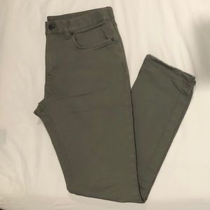 The traveler pants